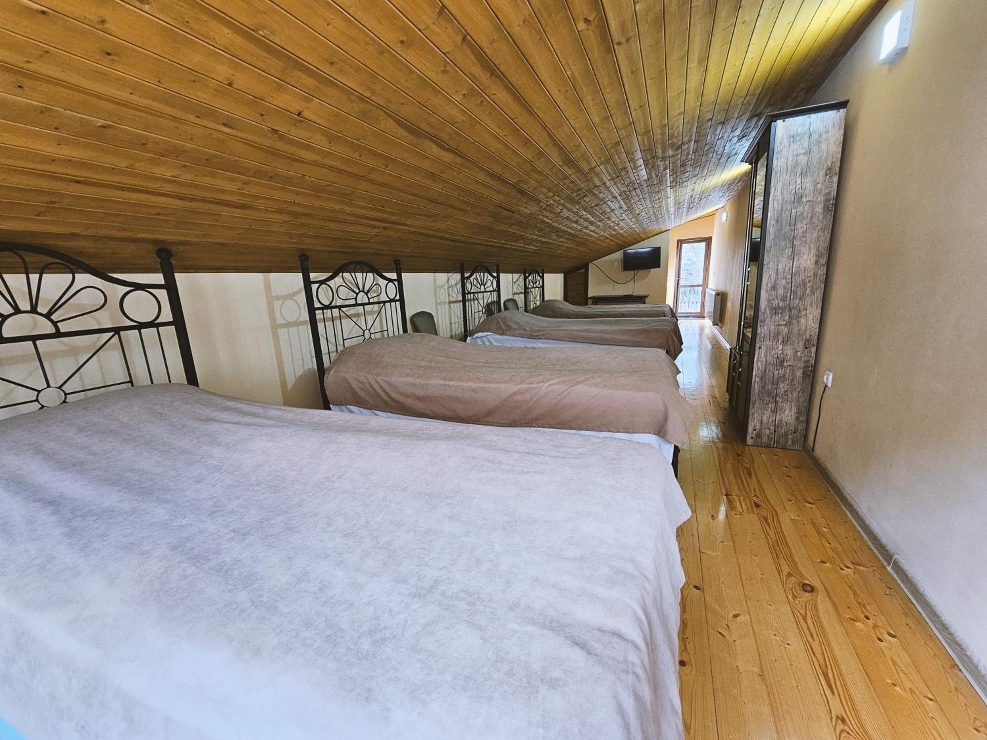 Tourist Complex Khomi Hotel Ch'argali Стая снимка